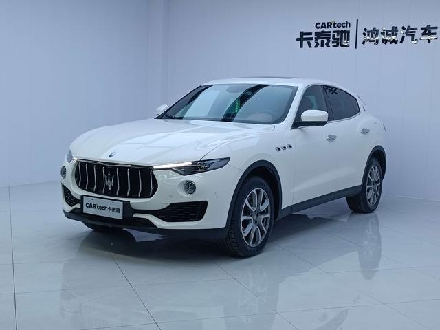 Maserati Levante 2018 белый ()